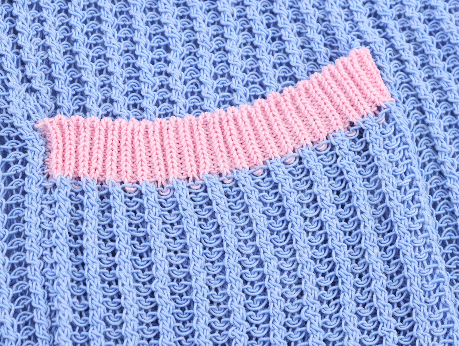 Strickset in Blau mit Pinken Akzenten