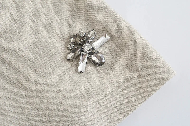 Minikleid mit Blumen-Applikationen