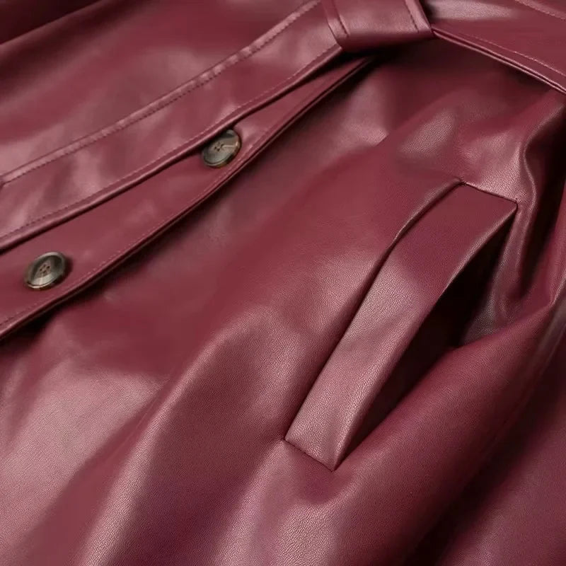 Burgundy Icon – Kunstleder Trenchcoat