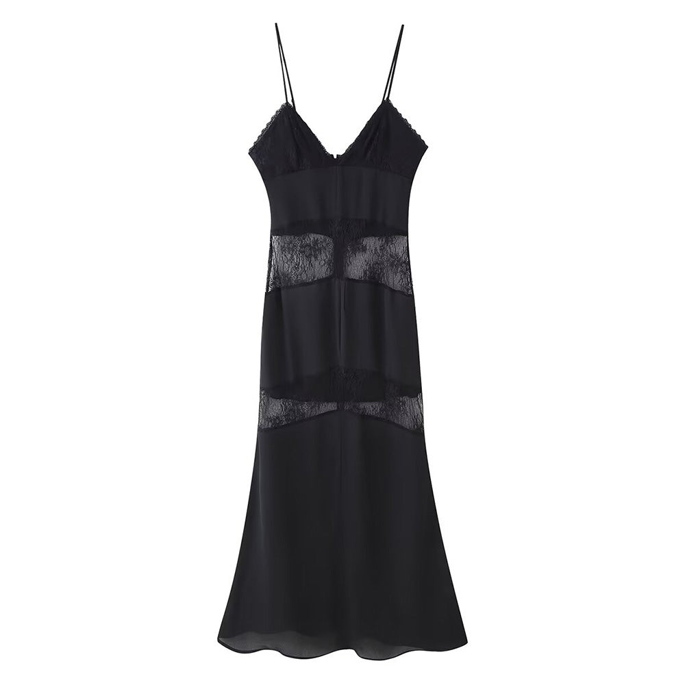 Schwarzes Slip-Kleid mit Spitzeinsätzen